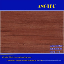 Plancher en bois composite en plastique en bois bon marché et imperméable de WPC